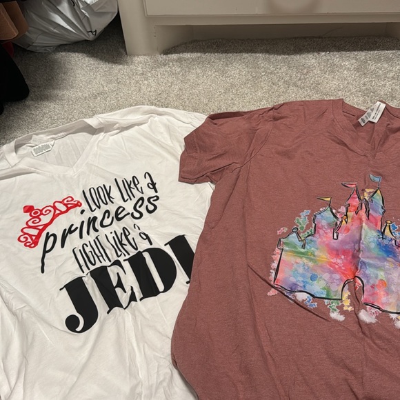 Lot of 6 Disney Tshirts sz L - Picture 2 of 3